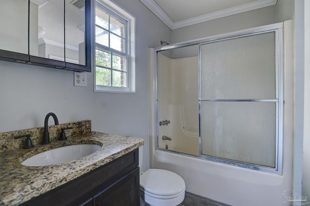 5755 Azalea Ave, Milton, FL 32570