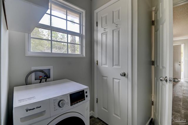 5755 Azalea Ave, Milton, FL 32570