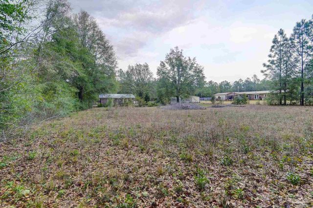 5755 Azalea Ave, Milton, FL 32570