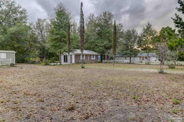 5755 Azalea Ave, Milton, FL 32570