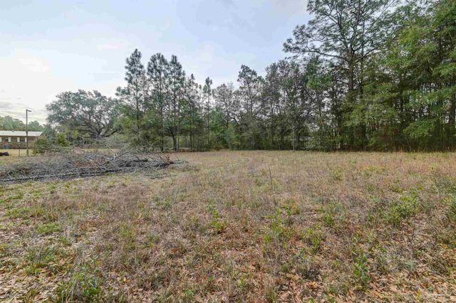 5755 Azalea Ave, Milton, FL 32570