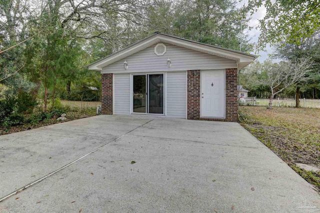 5755 Azalea Ave, Milton, FL 32570