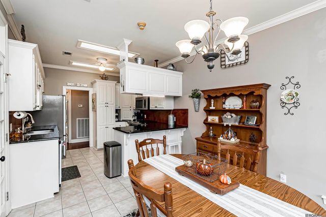 17534 Summerfield Rd North, Prairieville, LA 70769