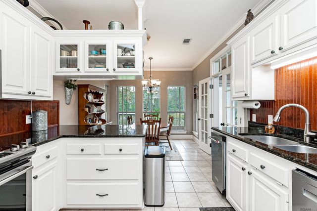 17534 Summerfield Rd North, Prairieville, LA 70769