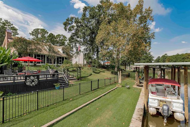 17534 Summerfield Rd North, Prairieville, LA 70769