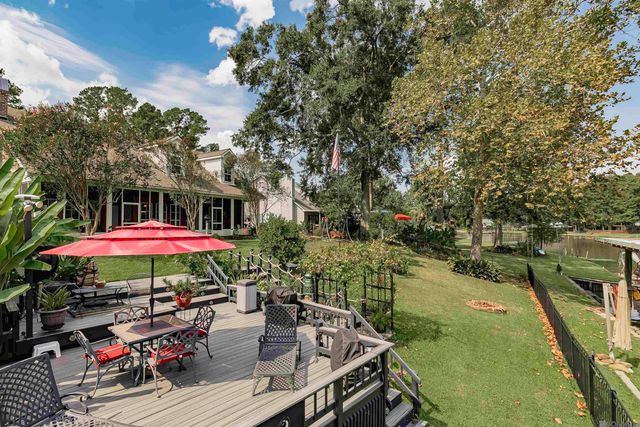 17534 Summerfield Rd North, Prairieville, LA 70769