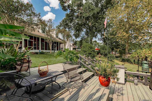 17534 Summerfield Rd North, Prairieville, LA 70769