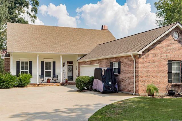 17534 Summerfield Rd North, Prairieville, LA 70769