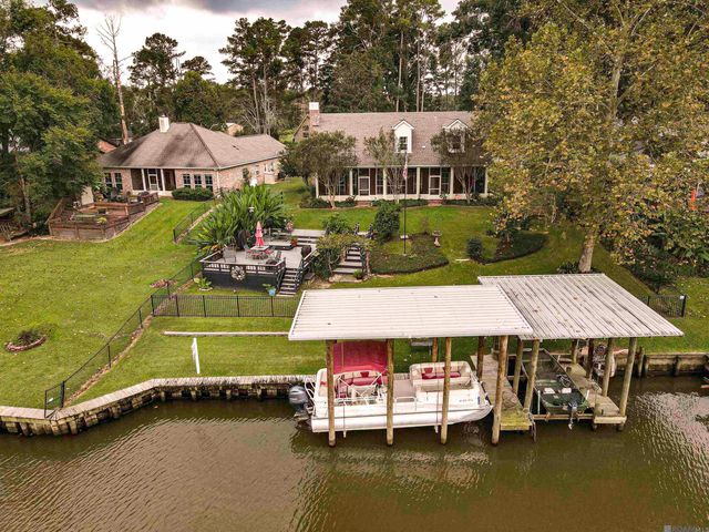 17534 Summerfield Rd North, Prairieville, LA 70769