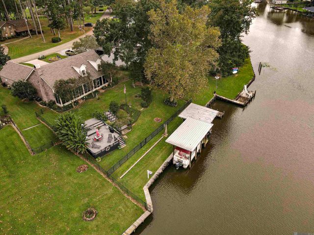 17534 Summerfield Rd North, Prairieville, LA 70769