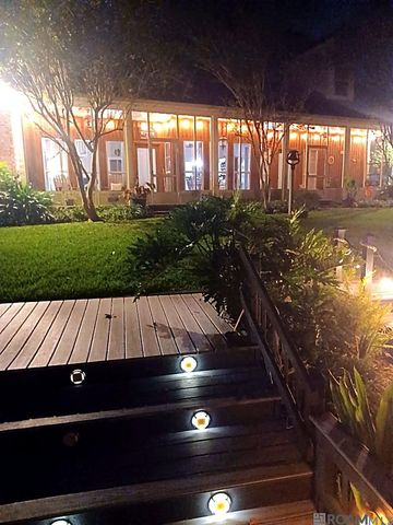 17534 Summerfield Rd North, Prairieville, LA 70769