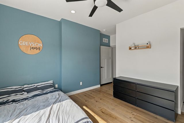 2011 E 59th Court, Davenport, IA 52807