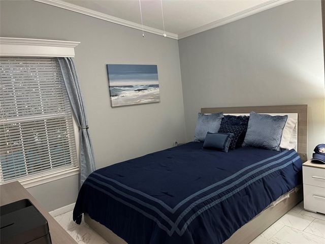 1890 SW 83rd Terrace, Davie, FL 33324