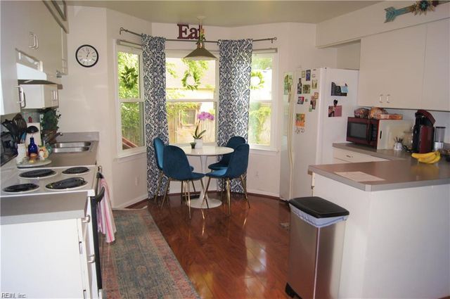 818 Meads RD, Norfolk, VA 23505