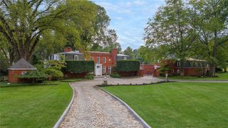 898 Persimmon Road, Sewickley Heights, PA 15143
