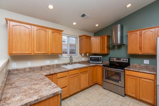 555 Acacia Avenue, Grand Junction, CO 81504