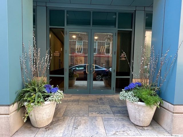 1 Nassau St 2108, Boston, MA 02111