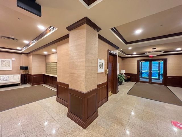 1 Nassau St 2108, Boston, MA 02111