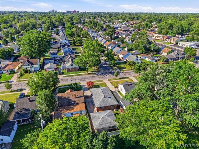 329 Lamont Drive, Amherst, NY 14226