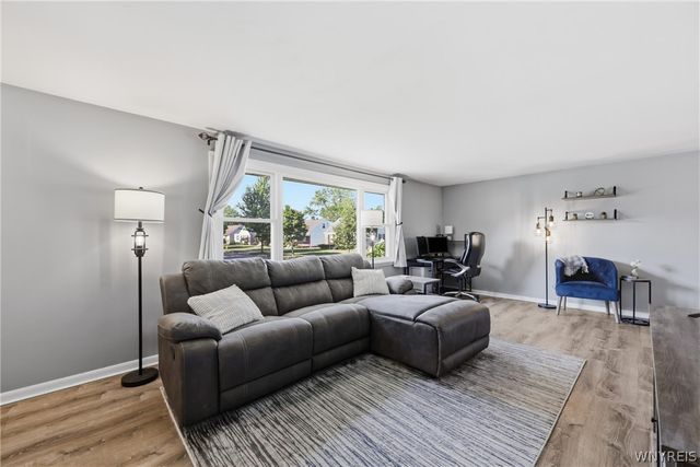 329 Lamont Drive, Amherst, NY 14226