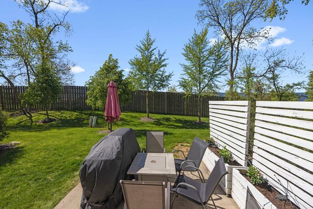 1513 Yellowstone Drive, Streamwood, IL 60107