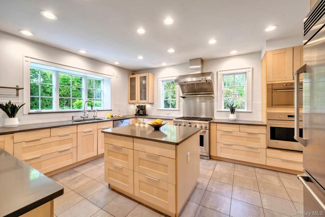 123 Brite Avenue, Scarsdale, NY 10583