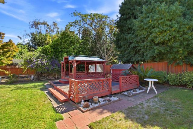 894 Hazelnut Court, Sunnyvale, CA 94087