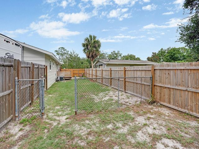 5633 ESSEX WAY, New Port Richey, FL 34652