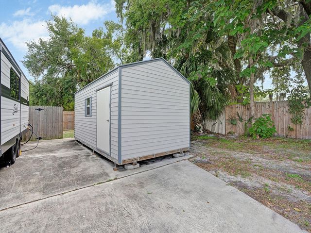 5633 ESSEX WAY, New Port Richey, FL 34652