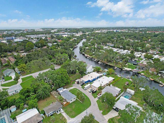 5633 ESSEX WAY, New Port Richey, FL 34652
