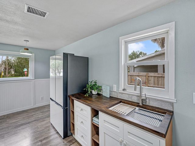 5633 ESSEX WAY, New Port Richey, FL 34652