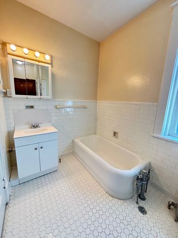 5550 Phillips AVENUE, Squirrel Hill, PA 15217
