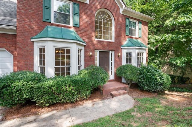 4848 Helga NE Way, Woodstock, GA 30188