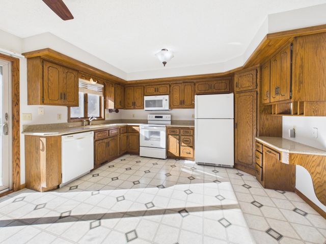 2253 Charles Street N, North Saint Paul, MN 55109