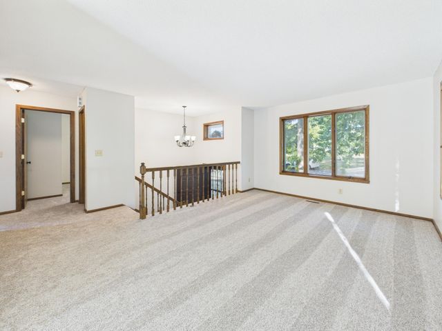2253 Charles Street N, North Saint Paul, MN 55109