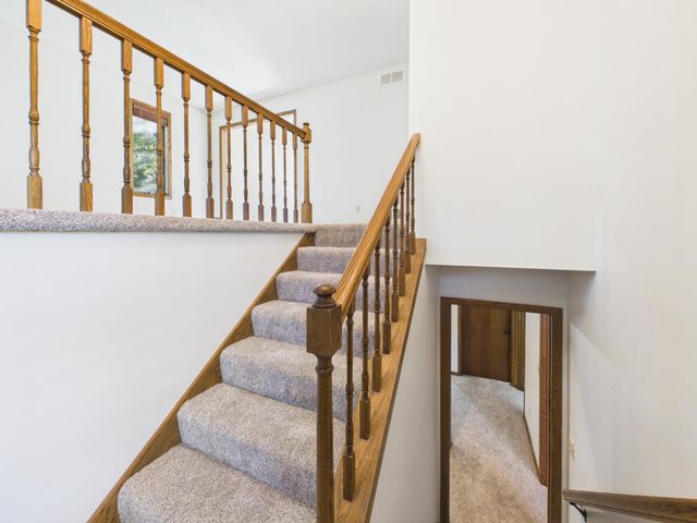 2253 Charles Street N, North Saint Paul, MN 55109