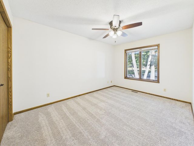 2253 Charles Street N, North Saint Paul, MN 55109