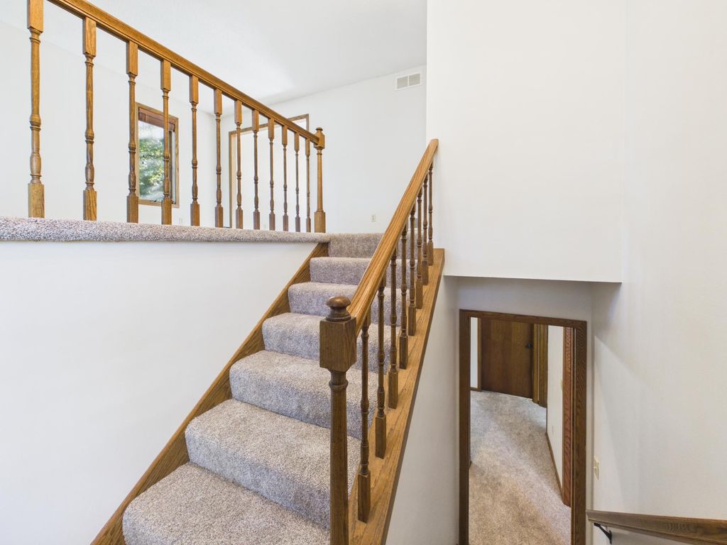 2253 Charles Street N, North Saint Paul, MN 55109 — photo 5