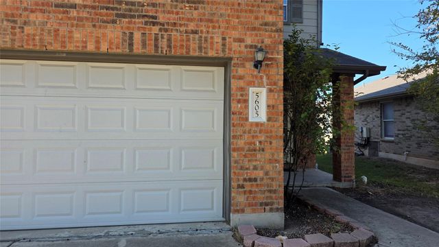 5605 Clyde LN, Austin, TX 78754