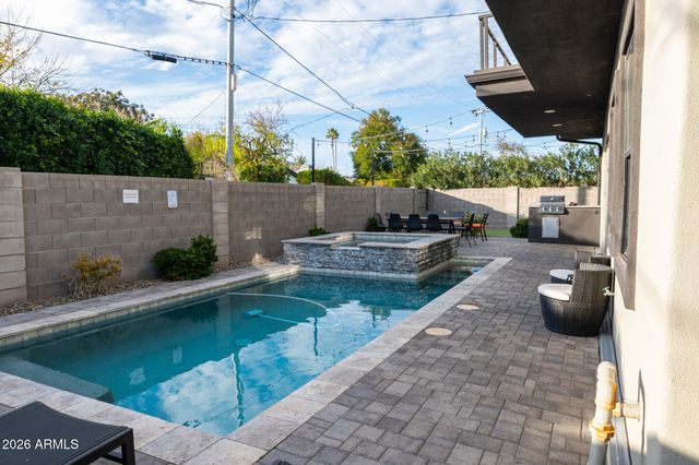 3732 N 68TH Street, Scottsdale, AZ 85251