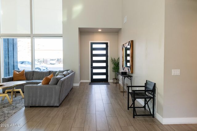 3732 N 68TH Street, Scottsdale, AZ 85251