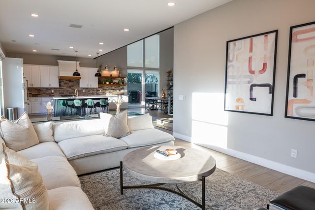 3732 N 68TH Street, Scottsdale, AZ 85251