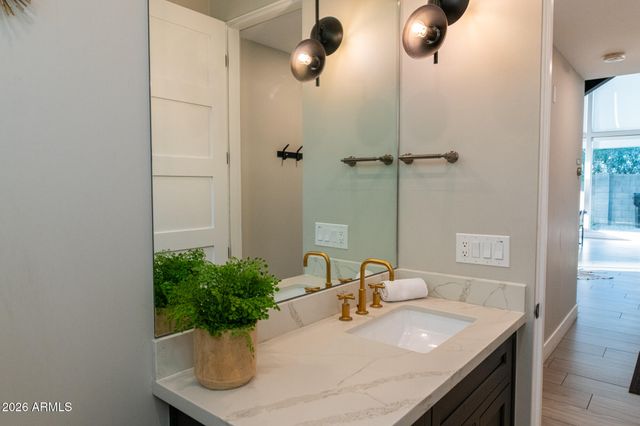 3732 N 68TH Street, Scottsdale, AZ 85251