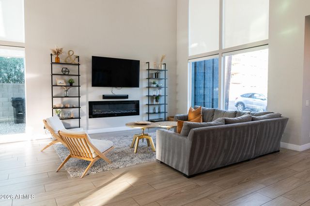 3732 N 68TH Street, Scottsdale, AZ 85251