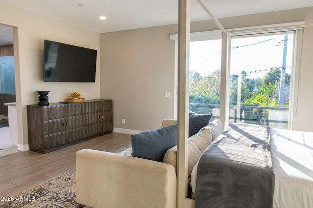 3732 N 68TH Street, Scottsdale, AZ 85251