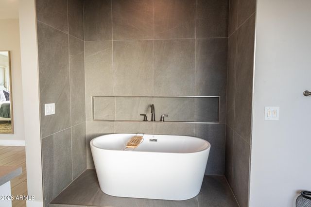 3732 N 68TH Street, Scottsdale, AZ 85251