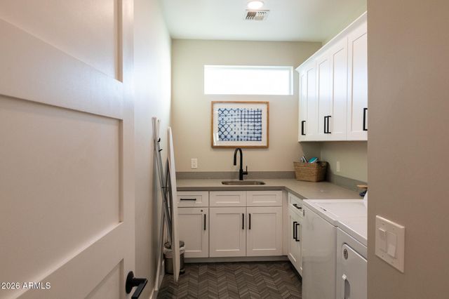 3732 N 68TH Street, Scottsdale, AZ 85251