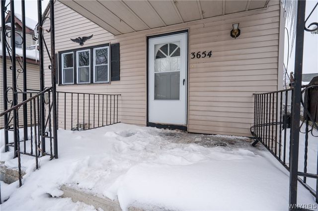 3654 7th Street, Hamburg, NY 14219