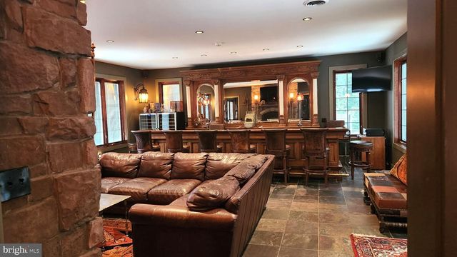 459 MOUNT PENN RD, Reading, PA 19607