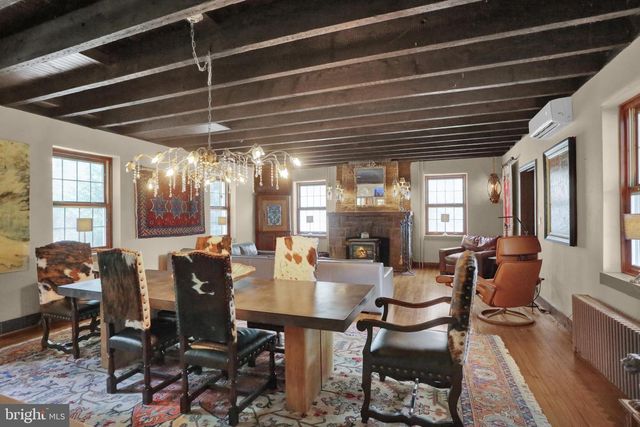 459 MOUNT PENN RD, Reading, PA 19607